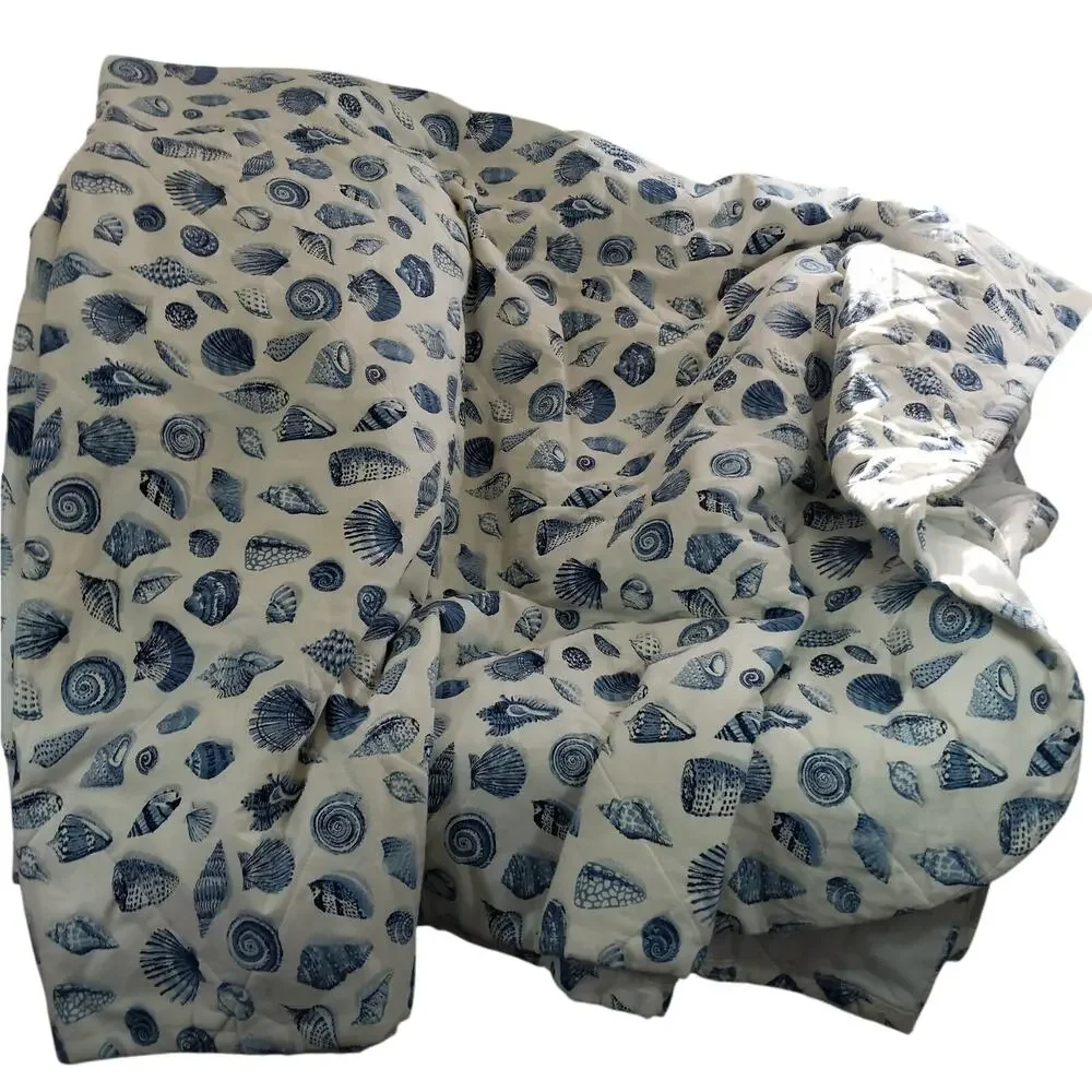 WAVERLY CLASSICS! CREAM & BLUES SEA/SHELLS PATTERN BEDSPREAD+ 2 WINDOW VALENCES!